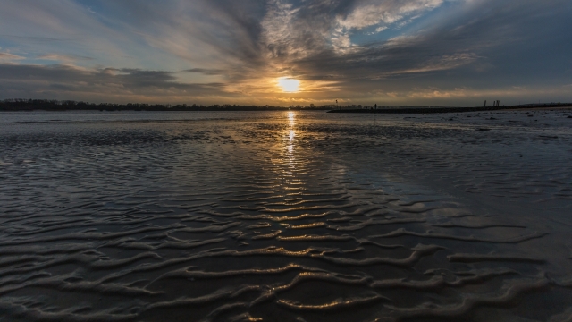 早晨日出德国汉堡海面风光