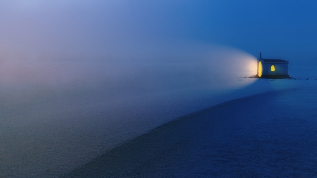 荒野小屋灯光温暖风格素材