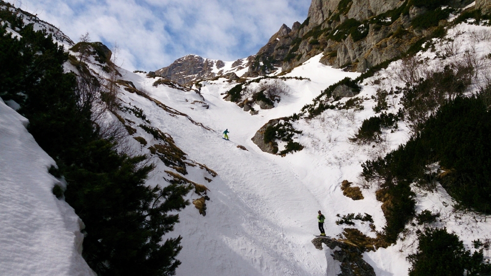 野外滑雪场自然风光优美风景秀丽高清桌面壁纸