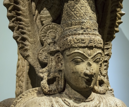 静距离观赏博物馆收藏石雕作品