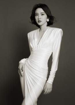 唐艺昕性感深V写真手机壁纸