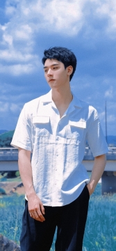 帅气龚俊手机壁纸