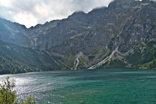 高山峭壁自然美景抓拍