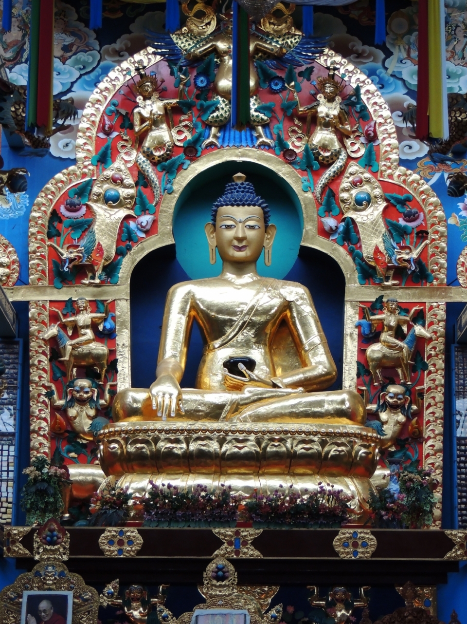 金色佛祖雕像泰国佛祖铜像