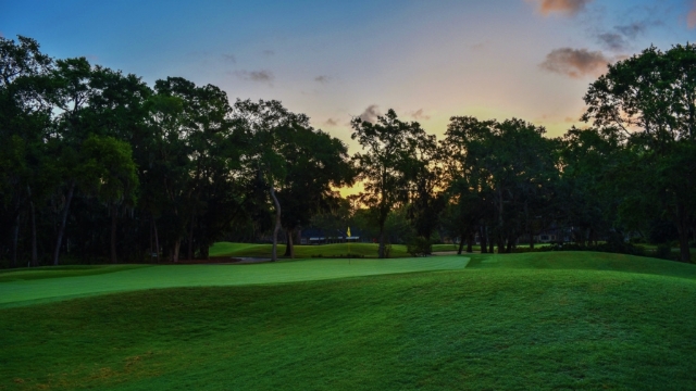 高尔夫球场自然风光优美风景高清桌面壁纸