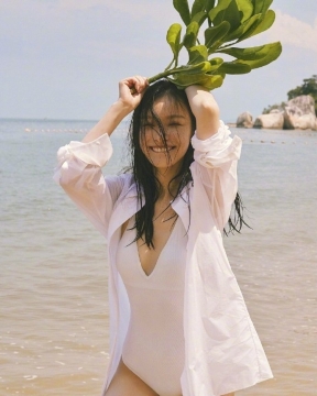 性感美女明星倪妮诱惑写真图片