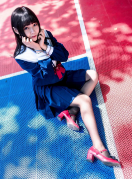 美女摄影_操场黑丝小姐姐性感诱惑