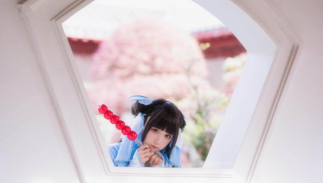 人物摄影_窗台边可爱少女萌系美图