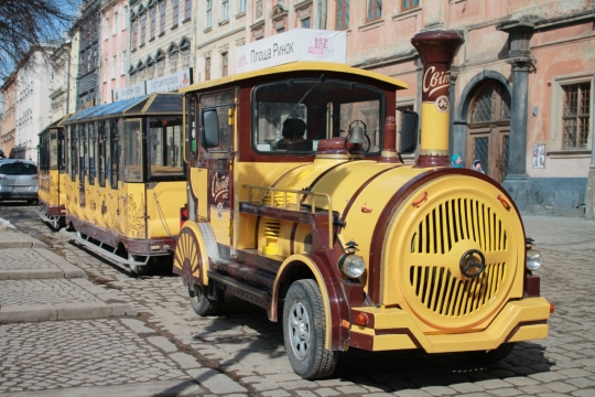 街道改装火车头汽车外观