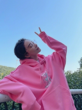 性感美女明星张馨予妩媚优雅写真