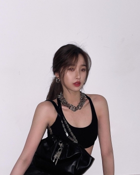 虞书欣性感美女妩媚撩人诱惑写真