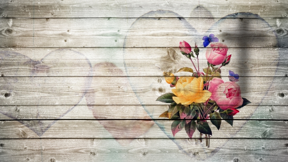 木制桌面创意艺术彩色花朵心形绘画