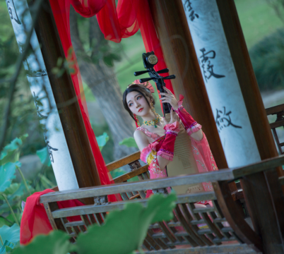 美女摄影_清雅少女凉亭幽静高清特写