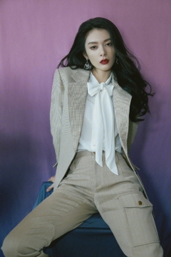 性感美女明星傅菁妩媚优雅个性写真