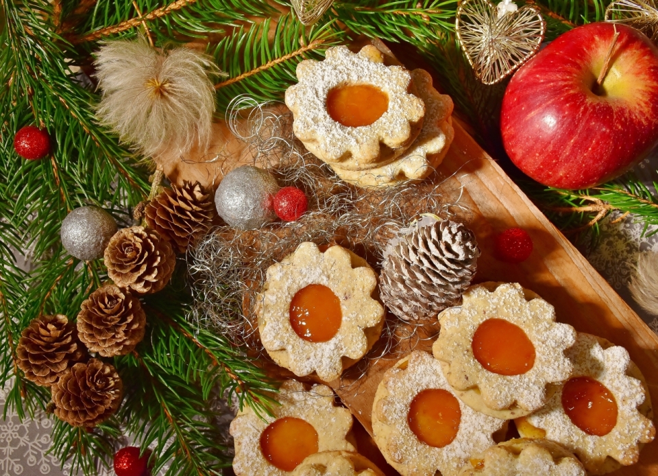 圣诞节南瓜夹心饼干和苹果美食摄影