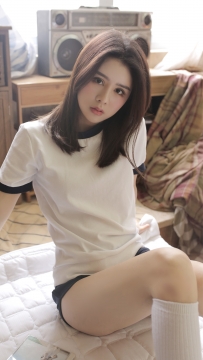 性感美女白丝美腿手机壁纸