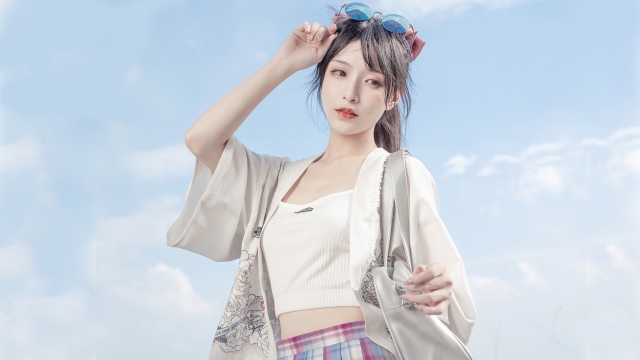 养眼好看美女性感高清桌面壁纸