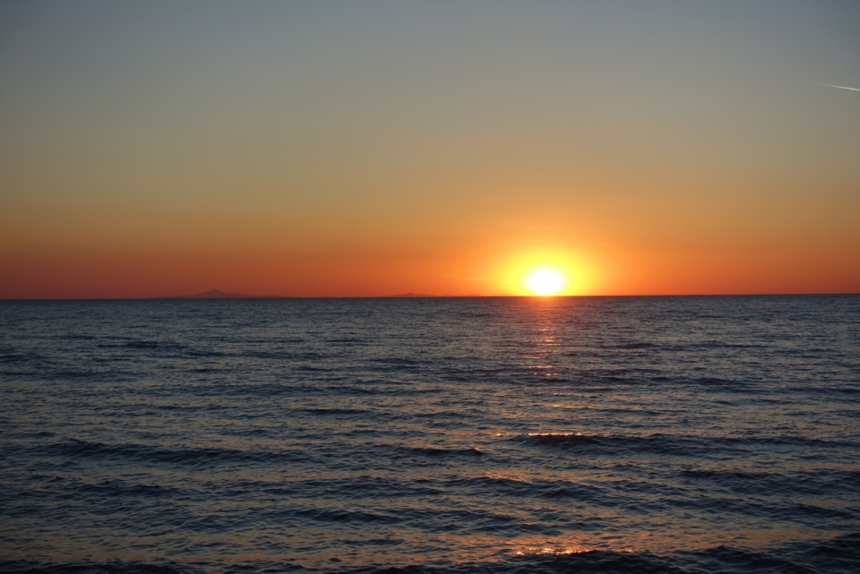 风光摄影_清晨海边日出绝美风景特写