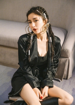 性感美女明星杨幂个性优雅写真