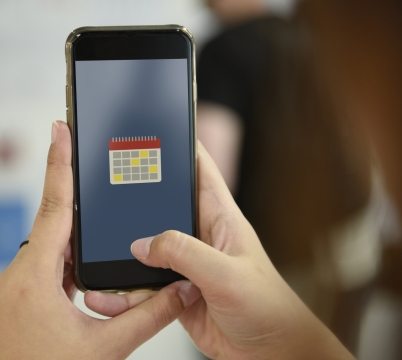 虚化背景室内使用智能手机