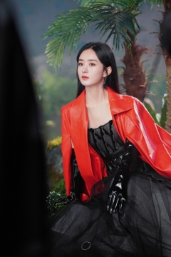 性感美女明星赵丽颖妩媚优雅人体艺术写真