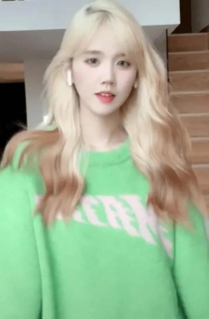 井川里予妩媚性感写真图片