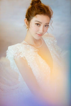 性感美女明星景甜妩媚优雅写真