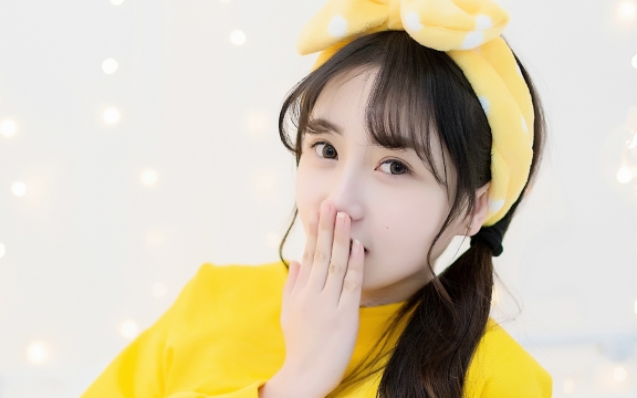 可爱少女高清高清桌面壁纸