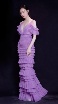 性感美女明星倪妮写真图片