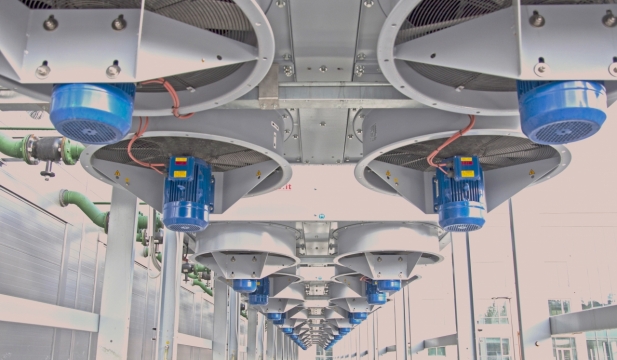 户外厂区仰拍风扇机器外观