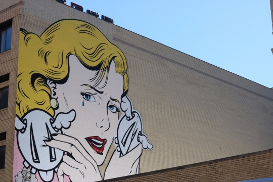 坡道整洁墙壁人像涂鸦壁画街景