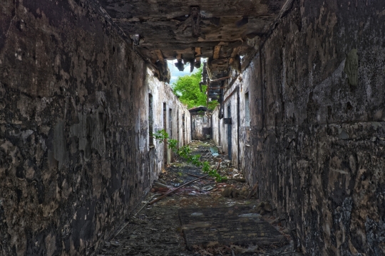 自然户外古老历史建筑回廊