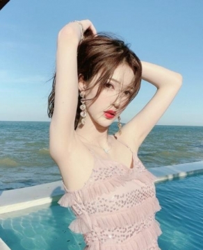 抖音网红性感小姐姐宸荀樱桃写真