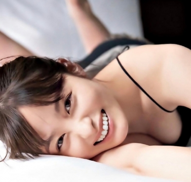 日本女明星桥本环奈性感写真图片