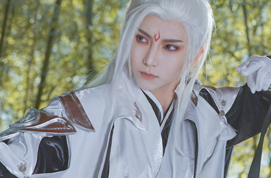 人物摄影_白发道士古装帅气写真