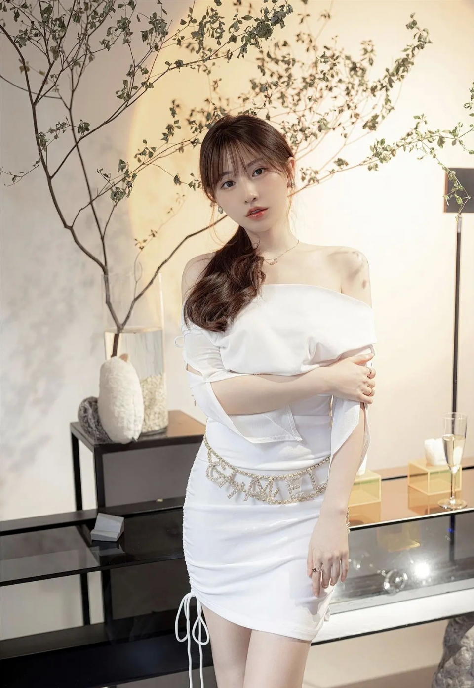 纯欲系美女性感妩媚撩人诱惑写真