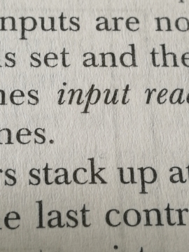 简约文艺白色纸上印刷黑色英文文字