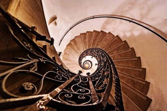 螺旋楼梯旋转高空设计