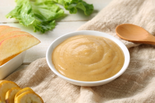 木制桌面桌布新鲜美味健康水果果酱食物