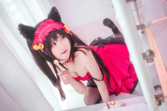 童颜巨乳猫女郎黑丝美腿诱惑