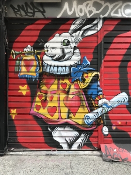 城市街道建筑大门彩色涂鸦艺术喷绘