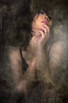 性感朦胧美女吊带衫大尺度诱惑写真