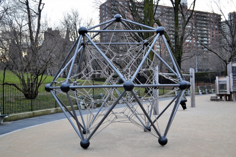 城市公园多边形金属器材创意设计