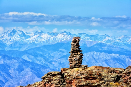 高山山顶的玛尼堆