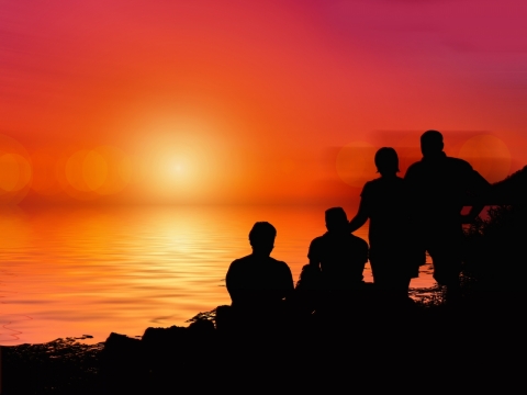 风光摄影_海边礁石欣赏落日风景剪影美图