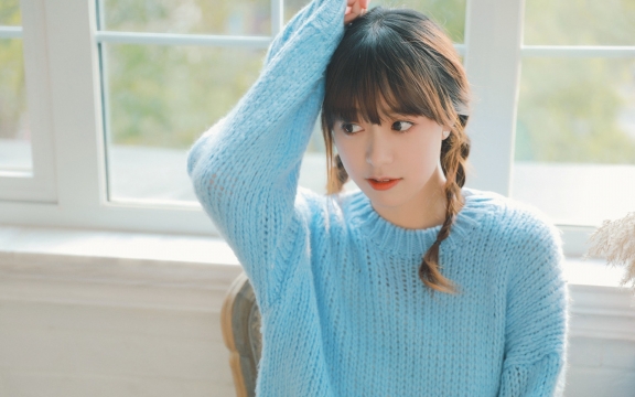 氧气美女清纯写真高清桌面壁纸