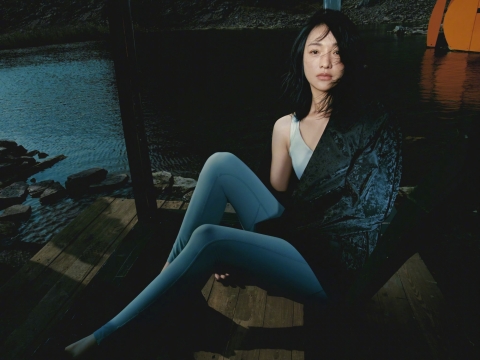 周迅代言大片写真