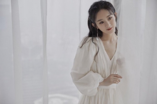 性感美女明星赵丽颖长腿诱惑写真