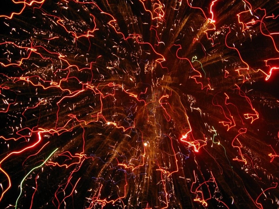 漆黑夜空绚烂烟花高清美拍