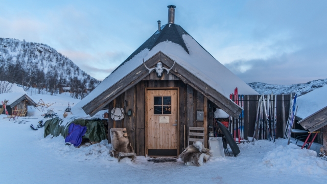 小木屋自然风光优美风景秀丽高清桌面壁纸